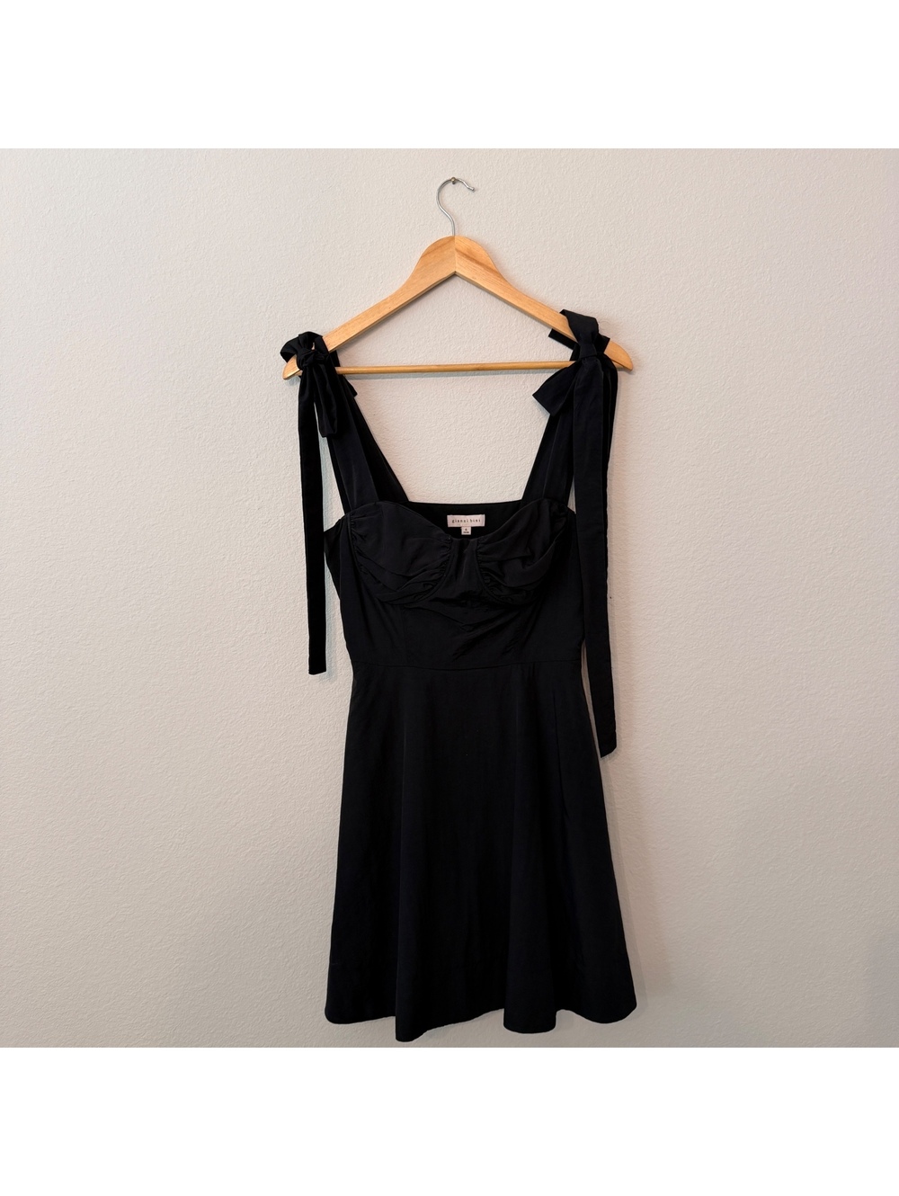 Gianni Bini Black Tie Shoulder Mini Dress Size 6 Sweetheart Fit & Flare
